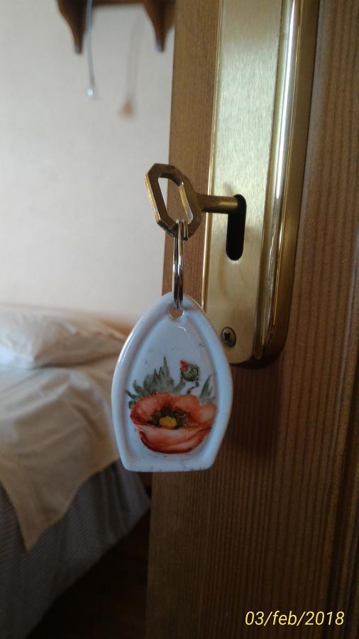 L'Ape In Corte Casa Di Campagna, Via Francigena Stanze E Colazione Vaccarizza Exteriör bild